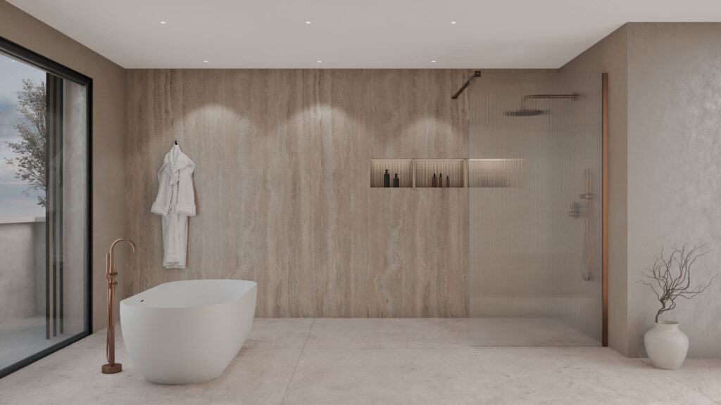Une salle de bain contemporaine avec une baignoire îlot, une robinetterie noire mate et des lignes épurées.